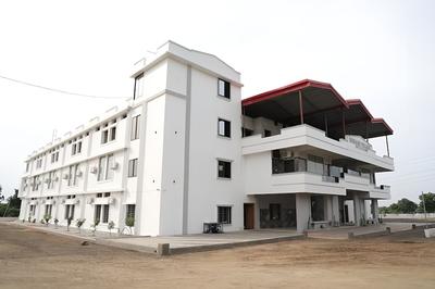 Navkar Palace Hotel & Resort