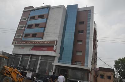 Hotel Rajeev Regency
