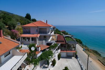 Agorastos Suites