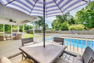 Acworth Oasis w/ Pool, Hot Tub & Fire Pit!