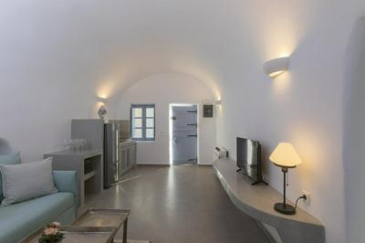 Ammoudi Sunset Cave Santorini