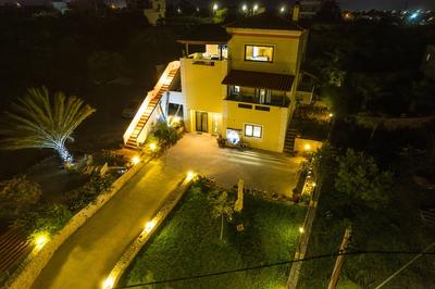 Villa Aitheras - Mountain View & Garden