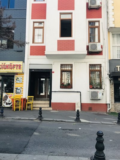 Cemal Yener Tosyalı Caddesi