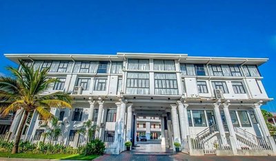 G.M.T. Sorabora Village Hotel