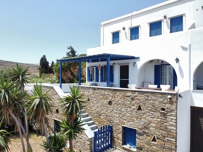 Menmar House in Tinos