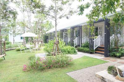 The White Village Ranong Resort