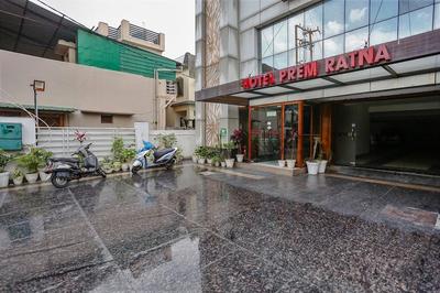Fabhotel Prem Ratna