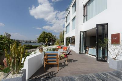 Dali Shuanglang sea view hotel