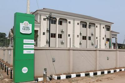 Iyore Grand Hotel & Suites 2