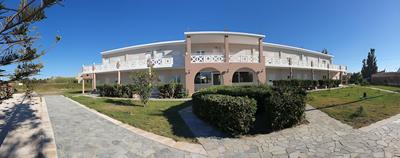 Odos Oneiron Tavronitis Bay