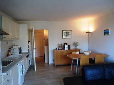 Two Bedroom Apartment Near the Beach in Cannes Terrace and Aircon - 814