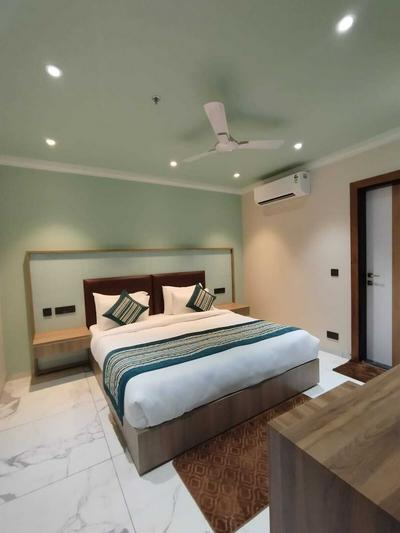 The SM Hotel By RMR Hotels