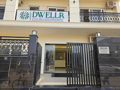 Hotel Dwellr