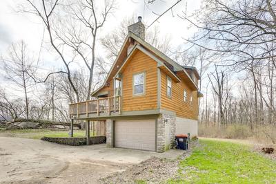 Spacious Buckeye Lake Home w/ Hot Tub & Fire Pit!