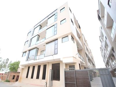 OYO 14186 Royal lake suites