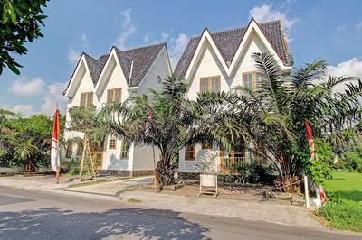 Collection O 91629 Ndalem Abhirama