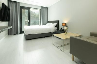 MIAMI Jeongseon Hotel