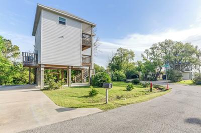 Seabrook Getaway w/ Balconies & Bay Views!