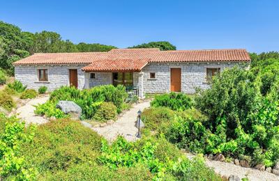 Residence just 300 meters from the beach