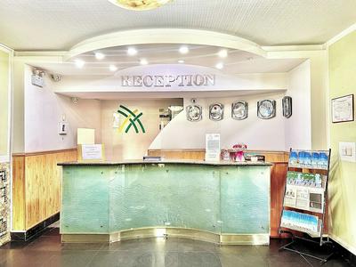 Kharaa Hotel & Restaurant