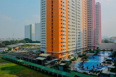 Comfy Studio Green Pramuka Apartment with City View
