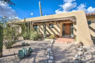 Tucson Foothills Private Estate w/ Mtn Views!