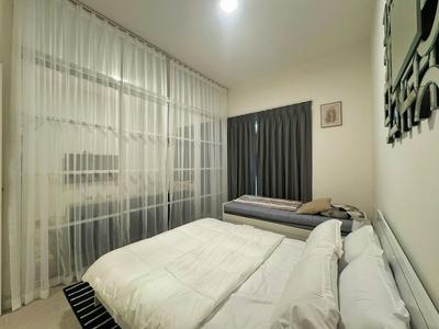 Central 1BHK in Dubai Hills. Burj View