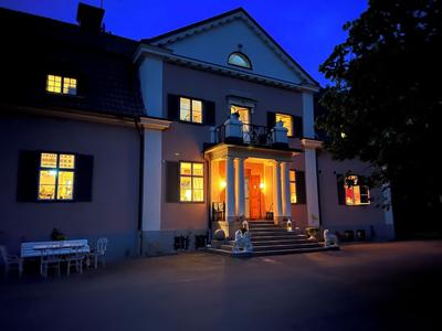 Herrgårds Hotell Gyllene Hästen