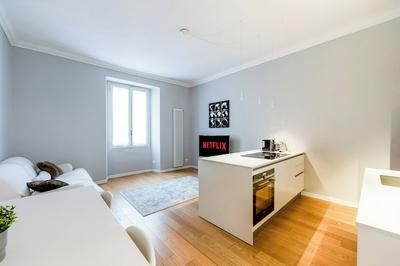 Bramante Luxury Apartments by InnStay