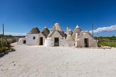 4003 Brunaldi Trulli by Perle di Puglia