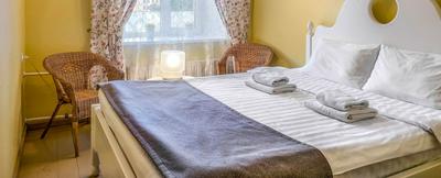 Friends by Gostiny Dvor