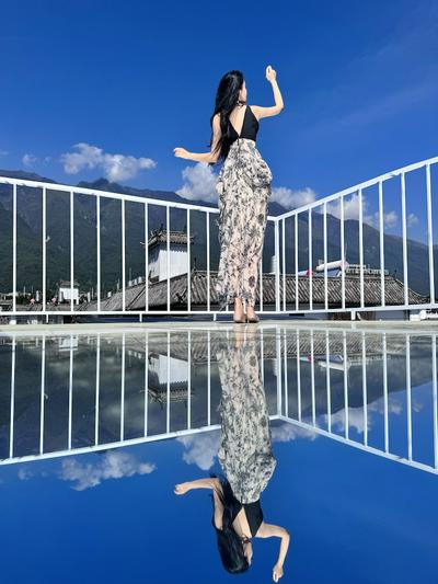 SIXI GOLDEN SUNRISE SOUND SLEEP HOTEL