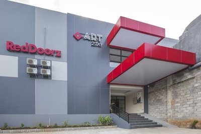 RedDoorz Plus near Ronggowarsito Museum Semarang