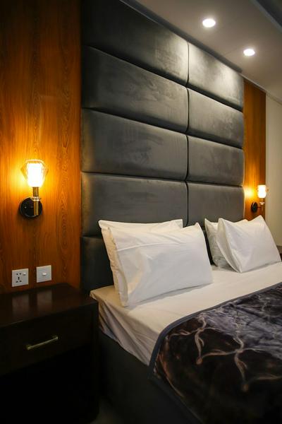 Grand Premium Continental Hotel