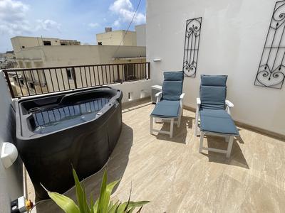 Alina Boutique Living