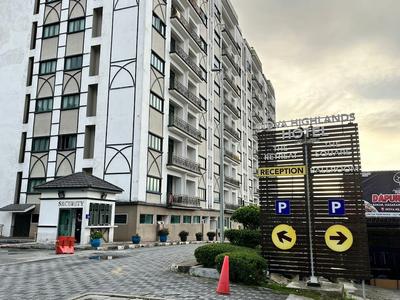 The Retreat mountain view at Cameron