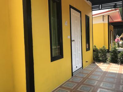 Kanyaphat Gardenview Resort