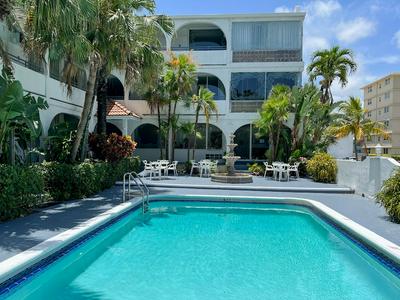 TropiRock A North Beach Village Resort Hotel, Photo 2