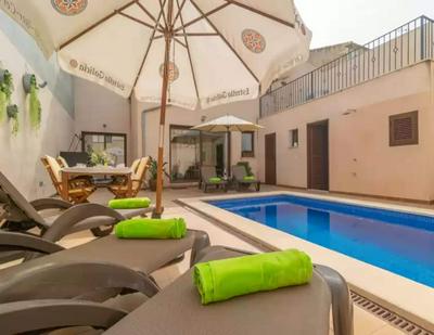 Villa Placeta - Villa With Private Pool. Free Wifi