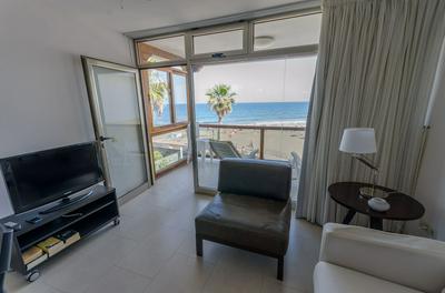 Beachfront Apartment at the San Agustin Beach
