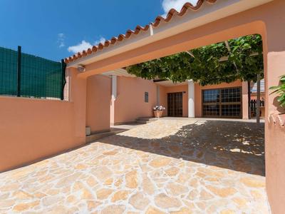 Stylish Villa in Buje With Outdoor Kitchen