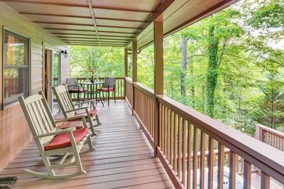 'fox Den' w/ Hot Tub! 22 Mi to Cataloochee Skiing