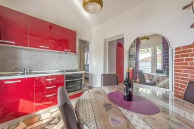Branko - 60m From the Beach - A2