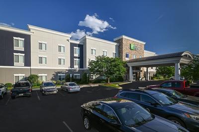 Holiday Inn Express & Suites Charlotte Southeast - Matthews by IHG