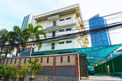 OYO 91327 Residence 38