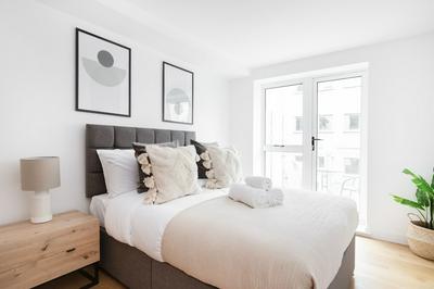 Fitzrovia 1BR with Balcony by Soho