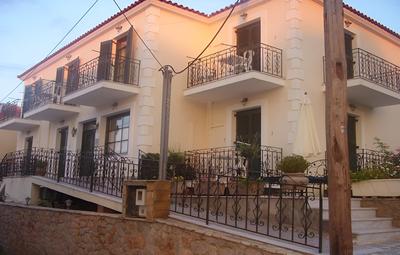 Kastro Hotel