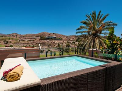 Villa in Salobre Golf With Private Pool