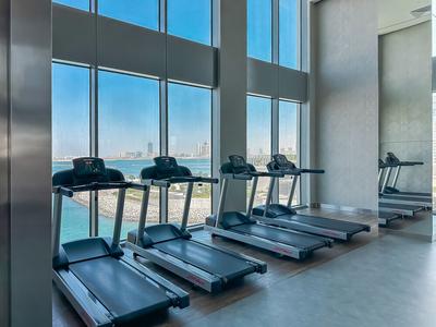 Breathtaking 3BR with Sea & Marina