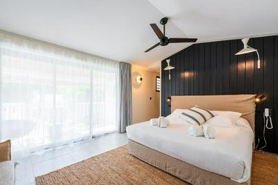 Doudou Hotel by Dina Mogarbine